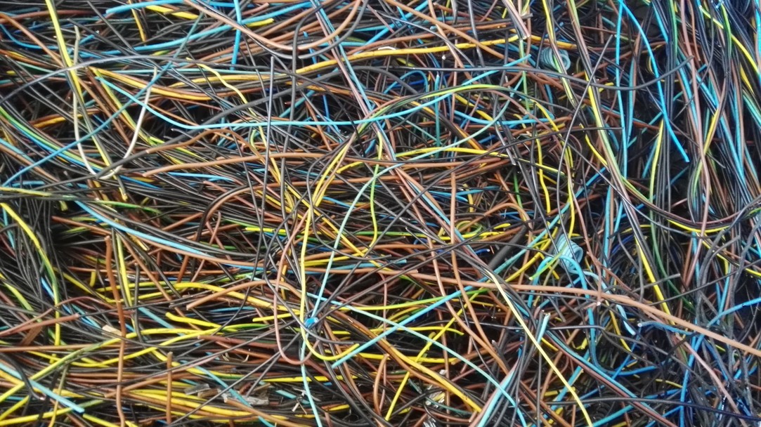 vykoupené kabely před zpracováním